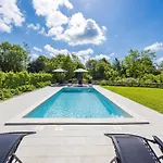 Charming With Pool Villa