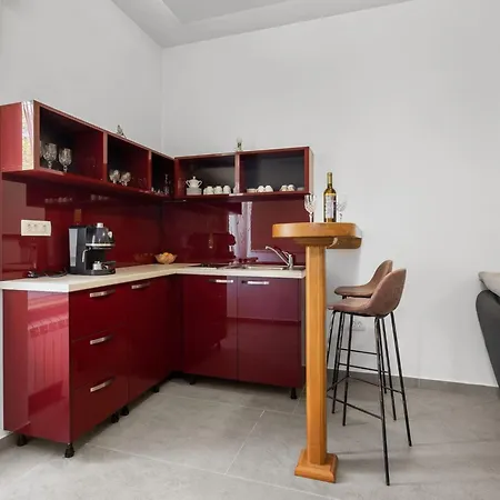 Villa Charming With Pool Nedeščina